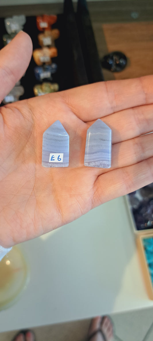 Blue lace mini tower