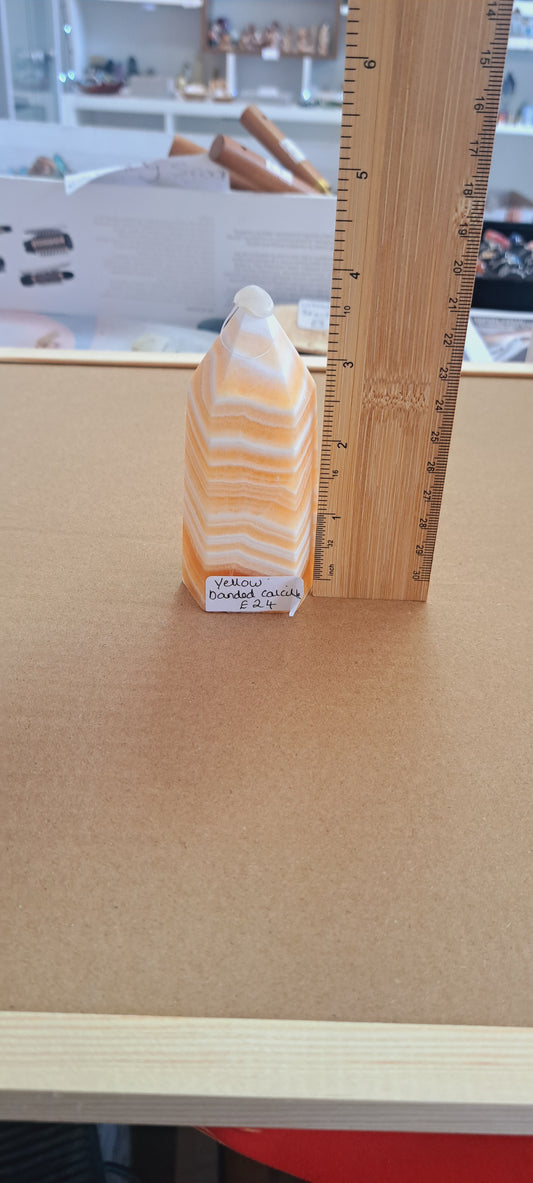 Yellow banded calcite tower