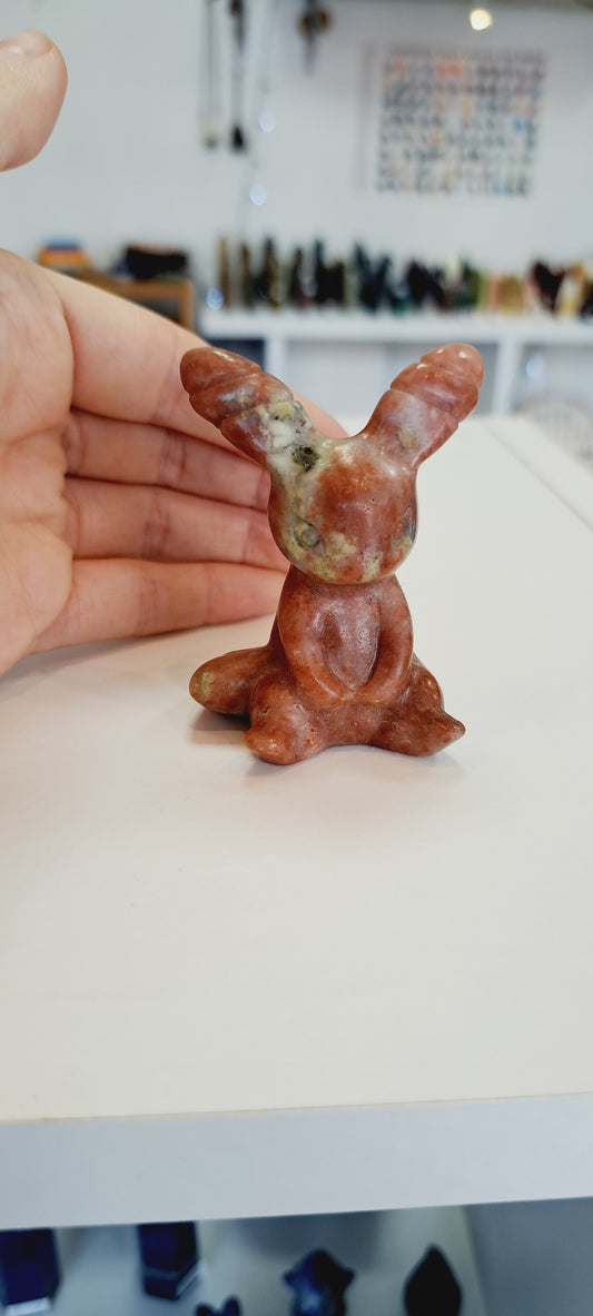 Red aventurine pokemon (medium)