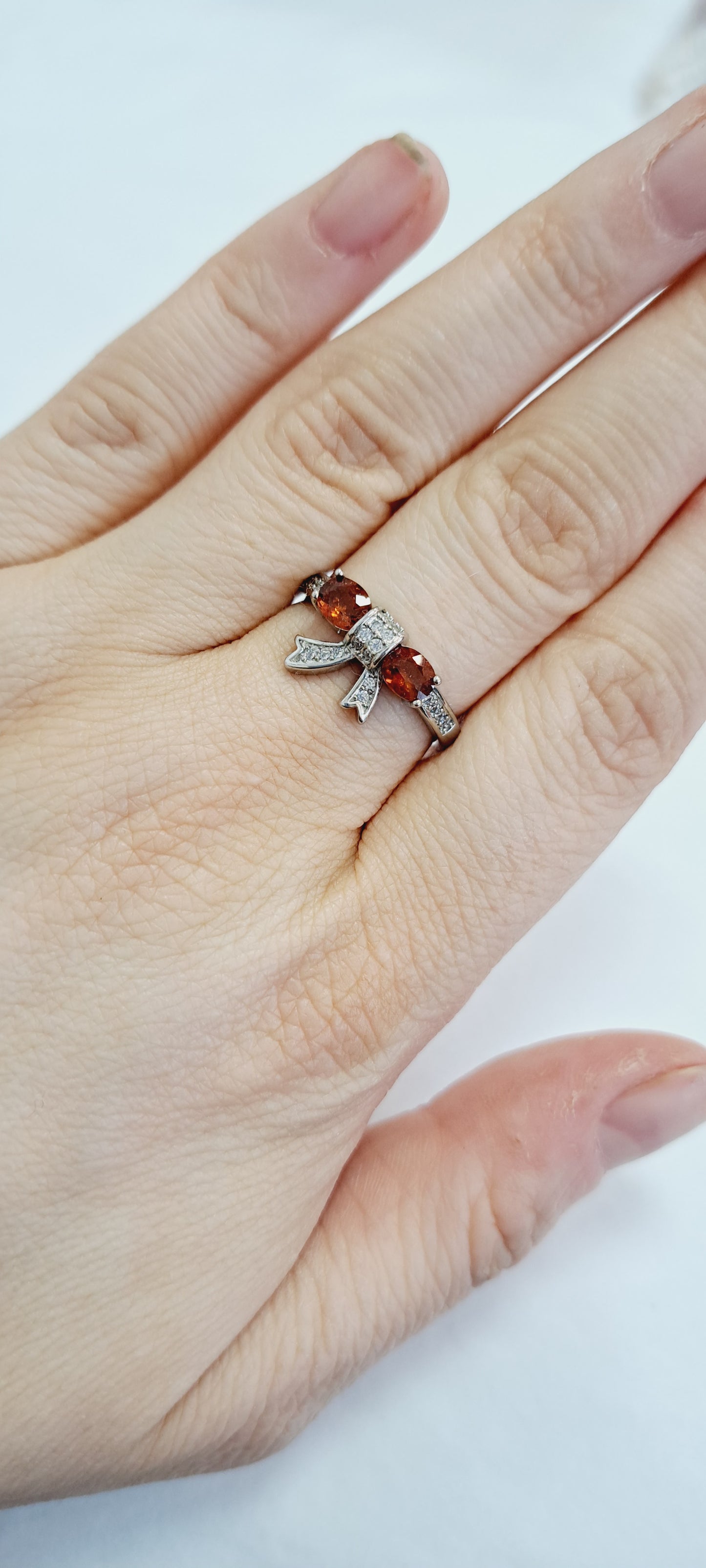 Ruby bow adjustable ring