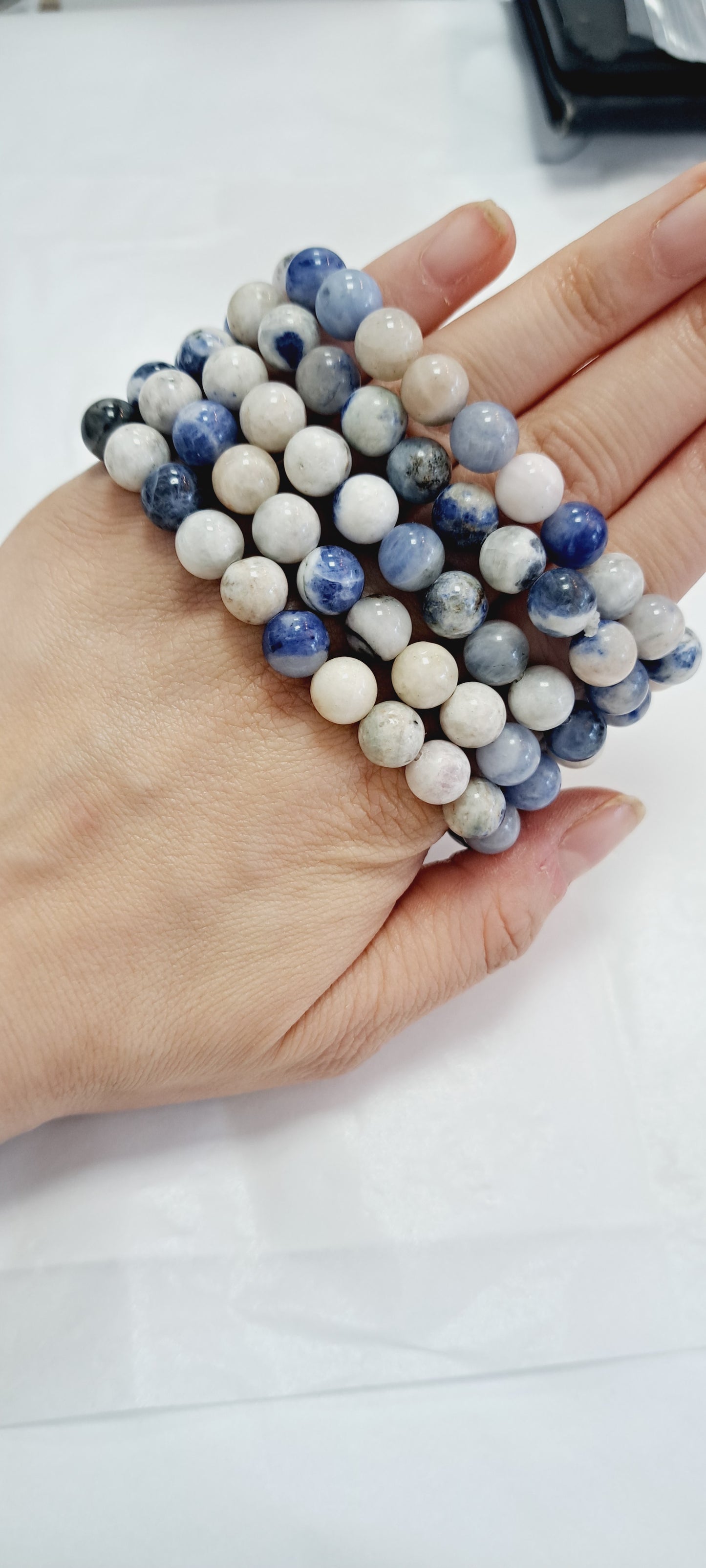 Light sodalite bracelet