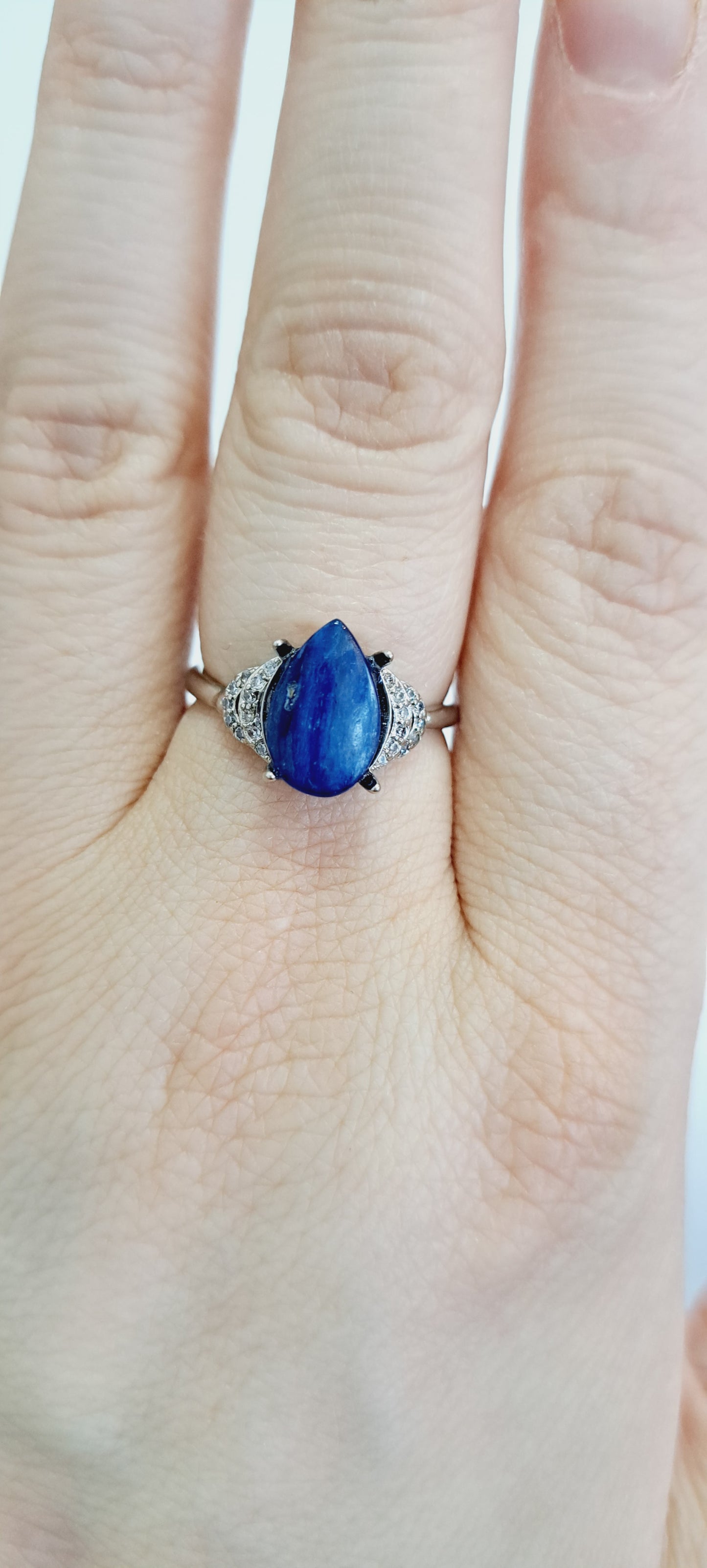 Kyanite adjustable ring