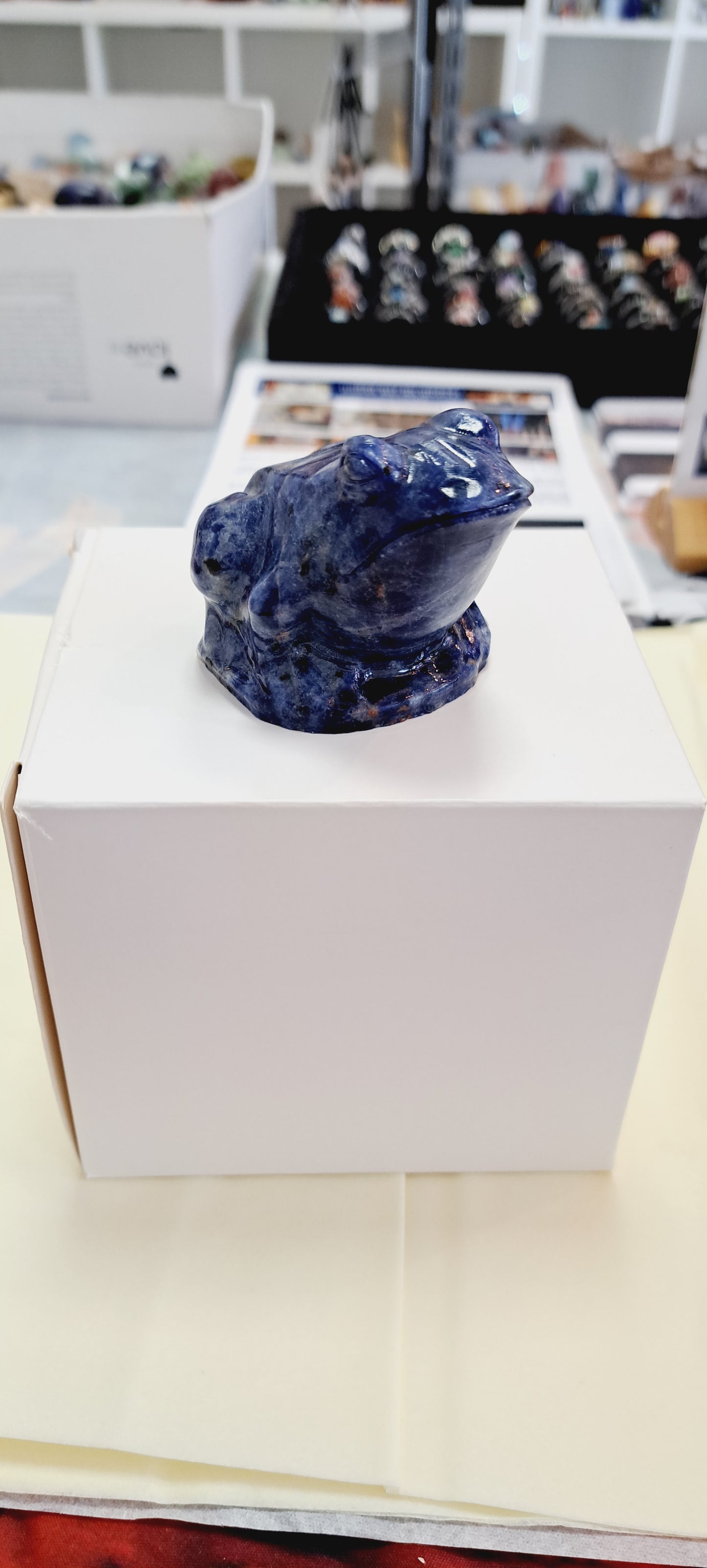 Sodalite frog