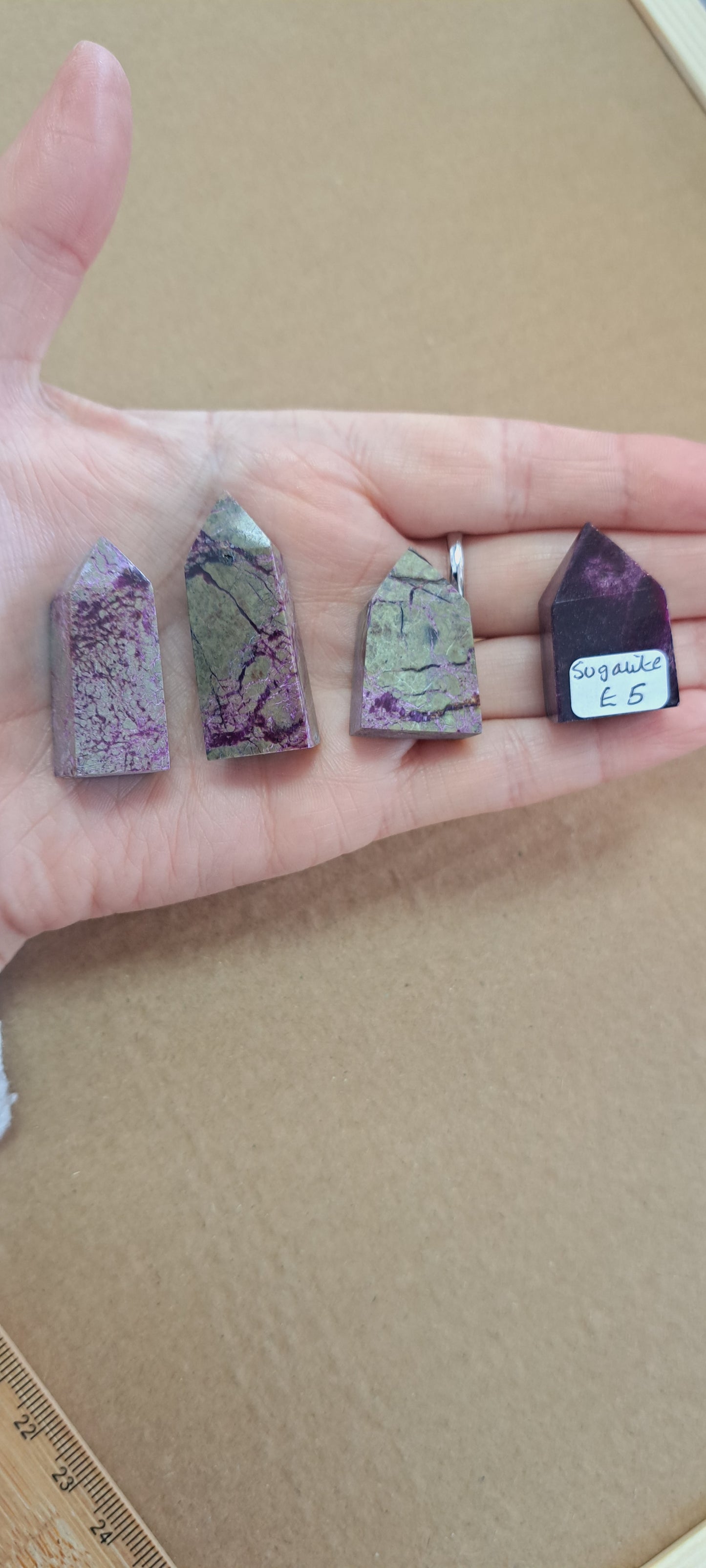 Sugalite mini point