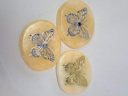 Yellow aventurine worrystone