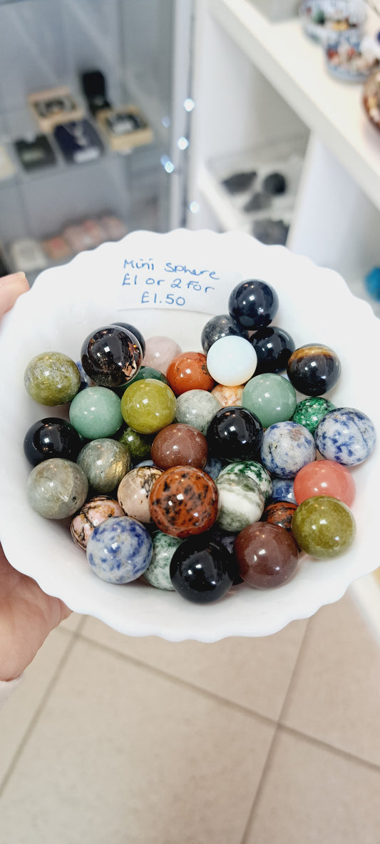 Mini sphere (random pick)