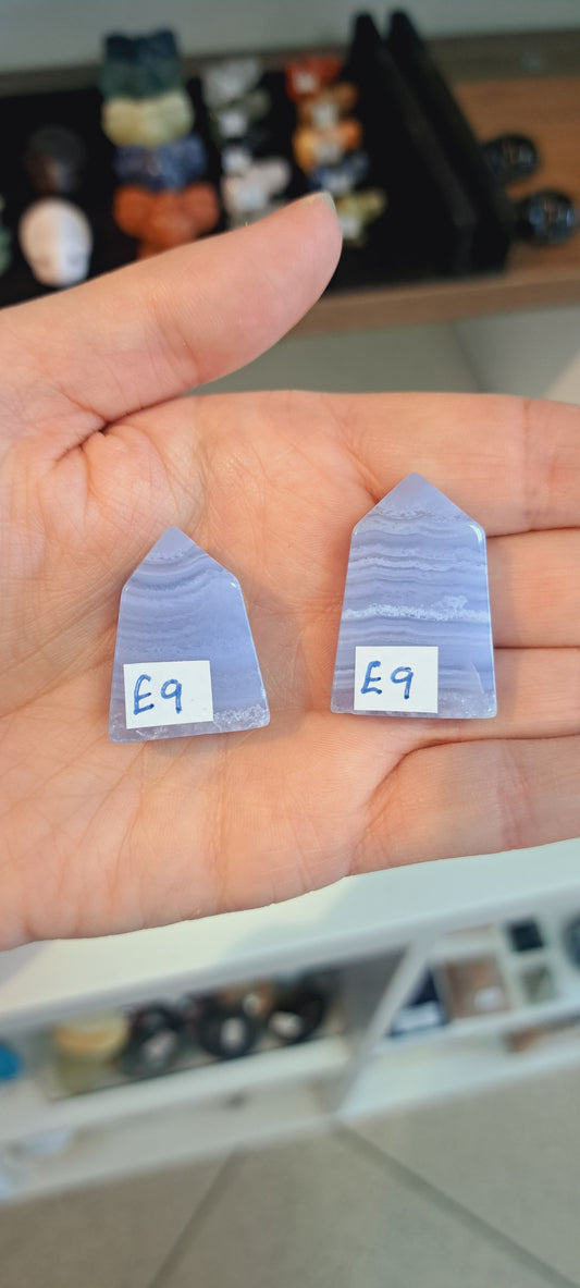 Blue lace mini tower