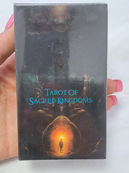 Tarot of sacred kingdoms