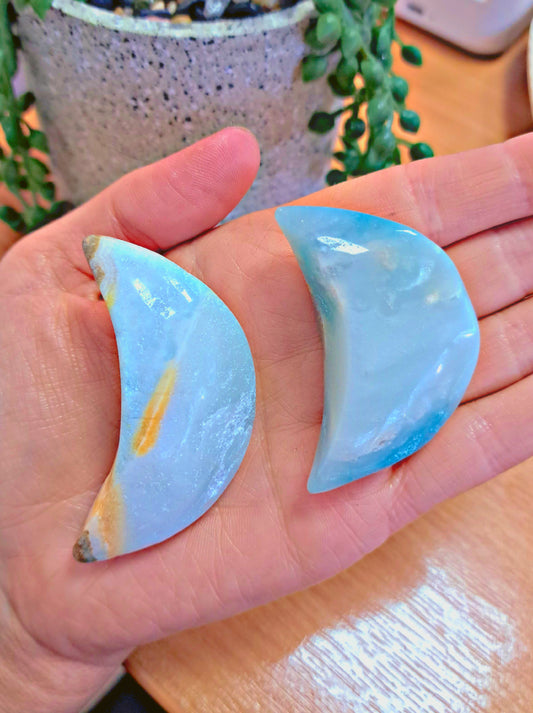 Carrabien calcite moon