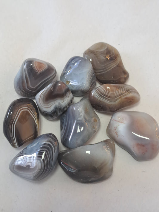 Dendritic banded agate tumbles