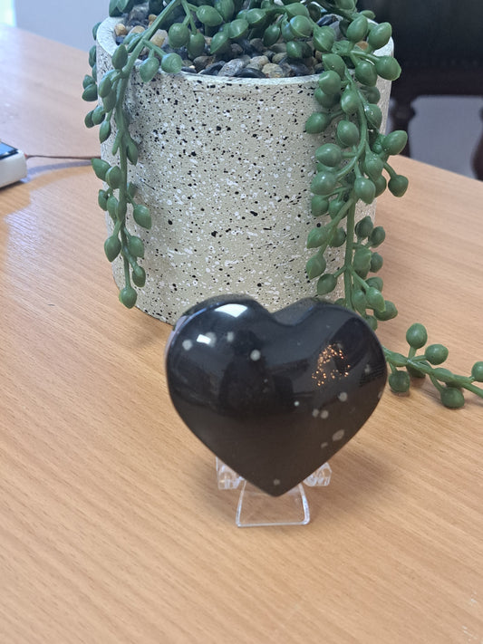 Snowflake obsidian heart