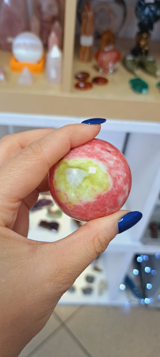 Thulite sphere