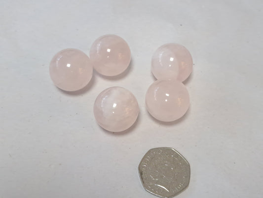 Rose quartz mini sphere