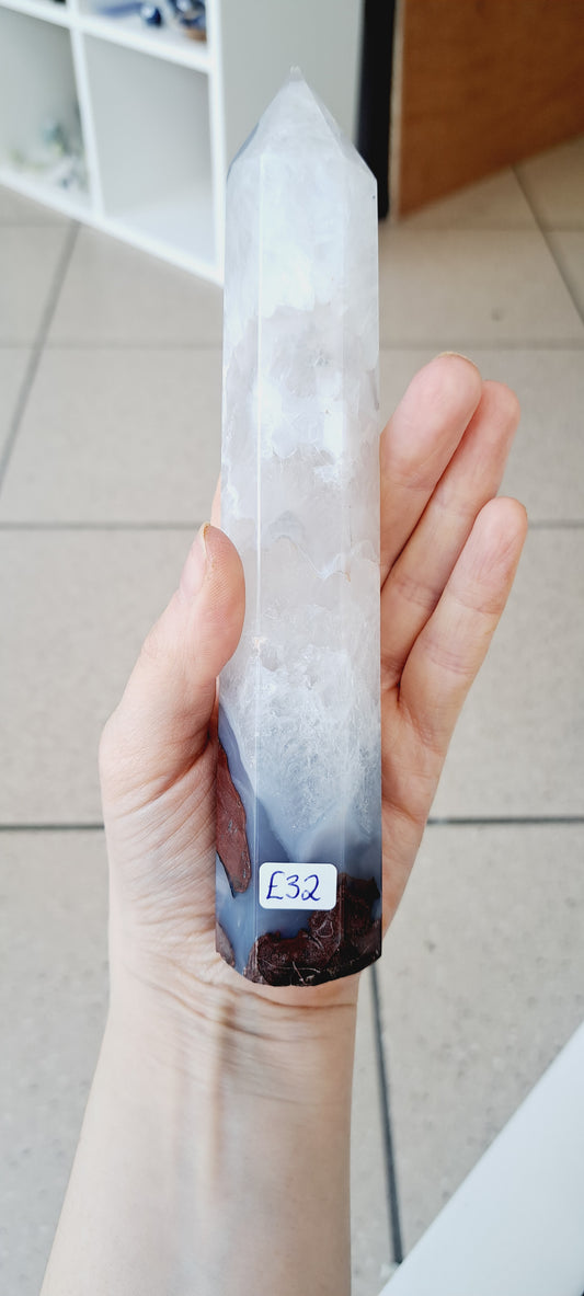 Agate and quartz tower