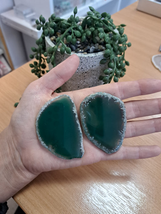 Green agate slice