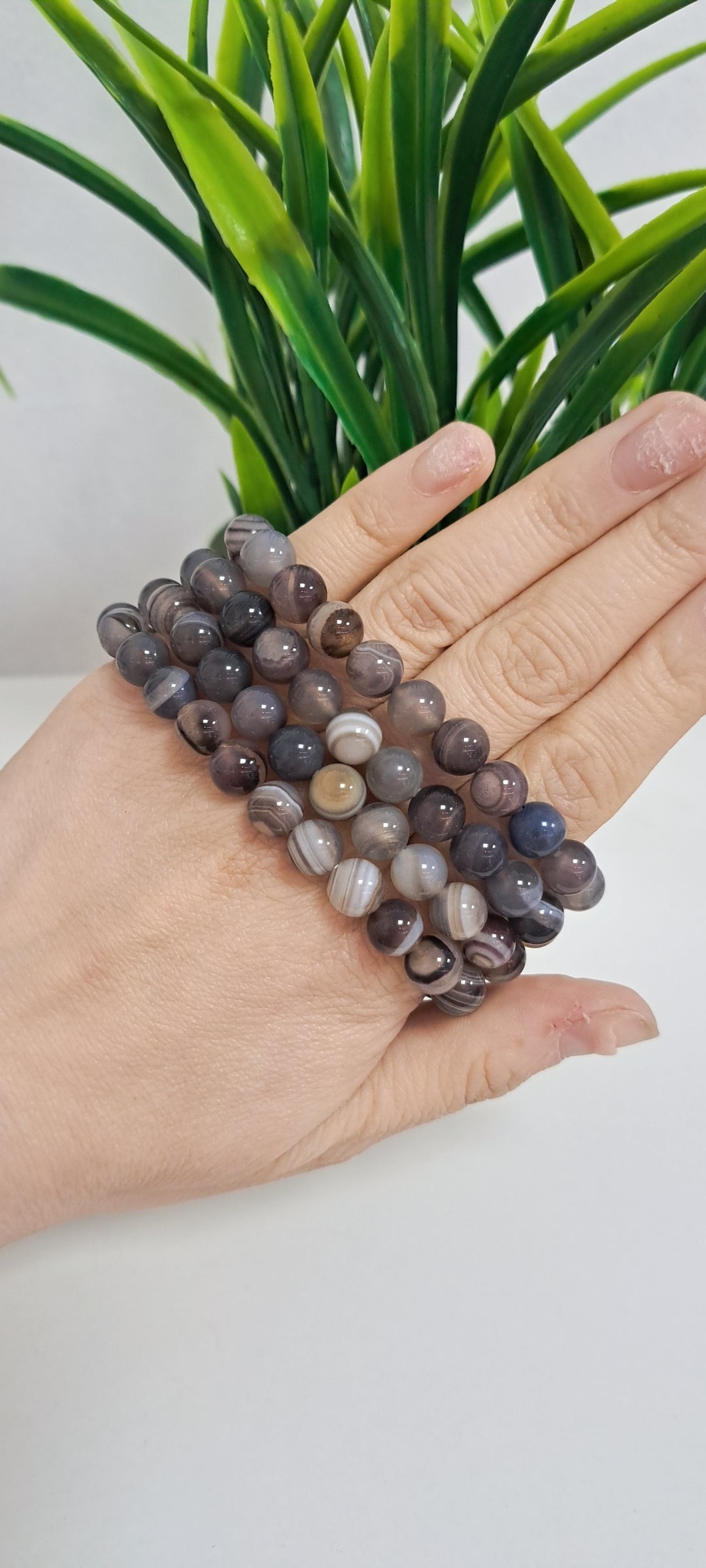 8mm Grey Agate Bracelet